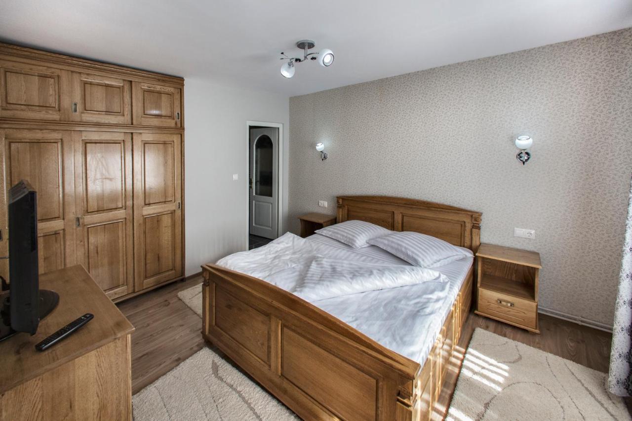 Pensiunea Cretuca Botiza Habitación foto