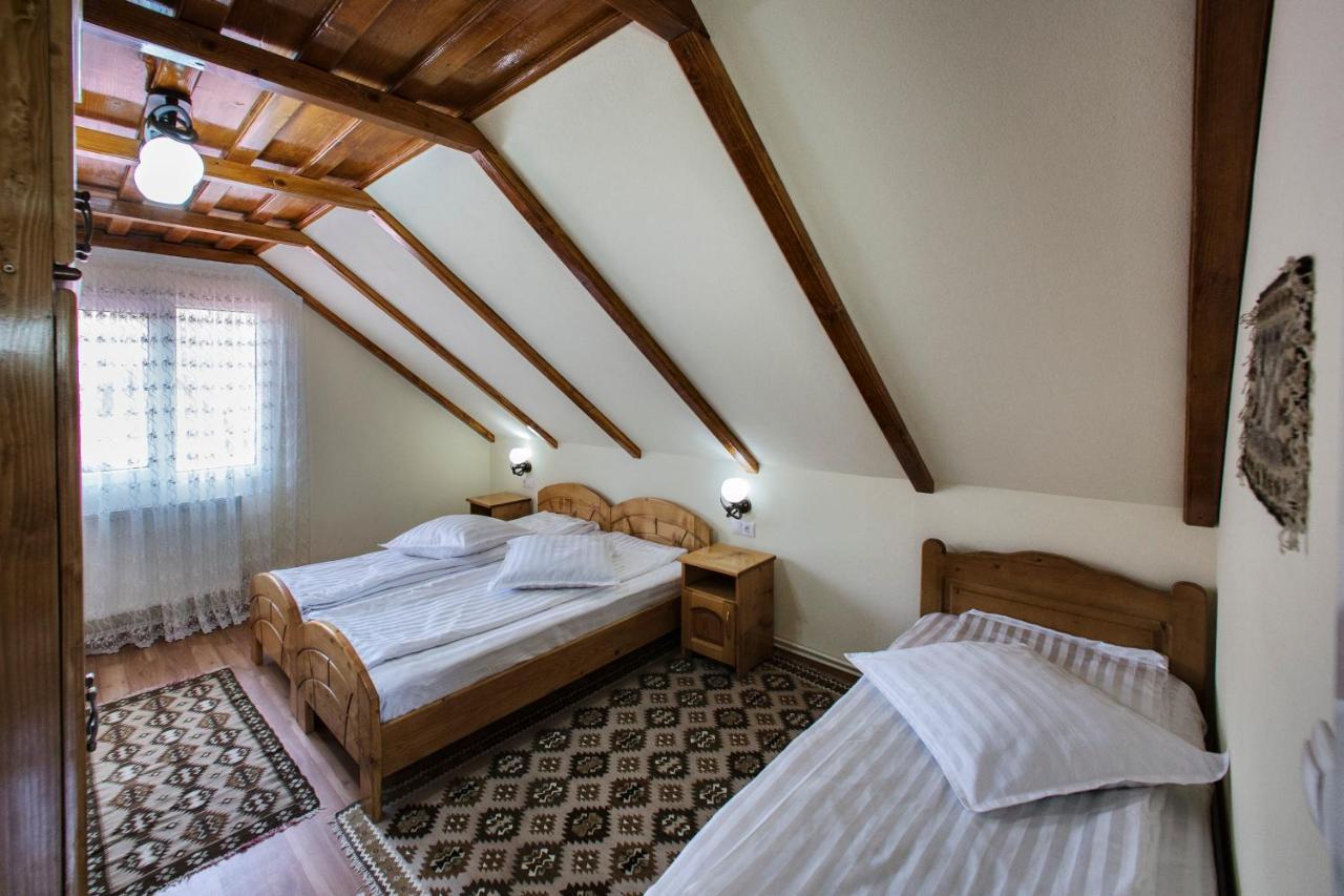 Pensiunea Cretuca Botiza Habitación foto