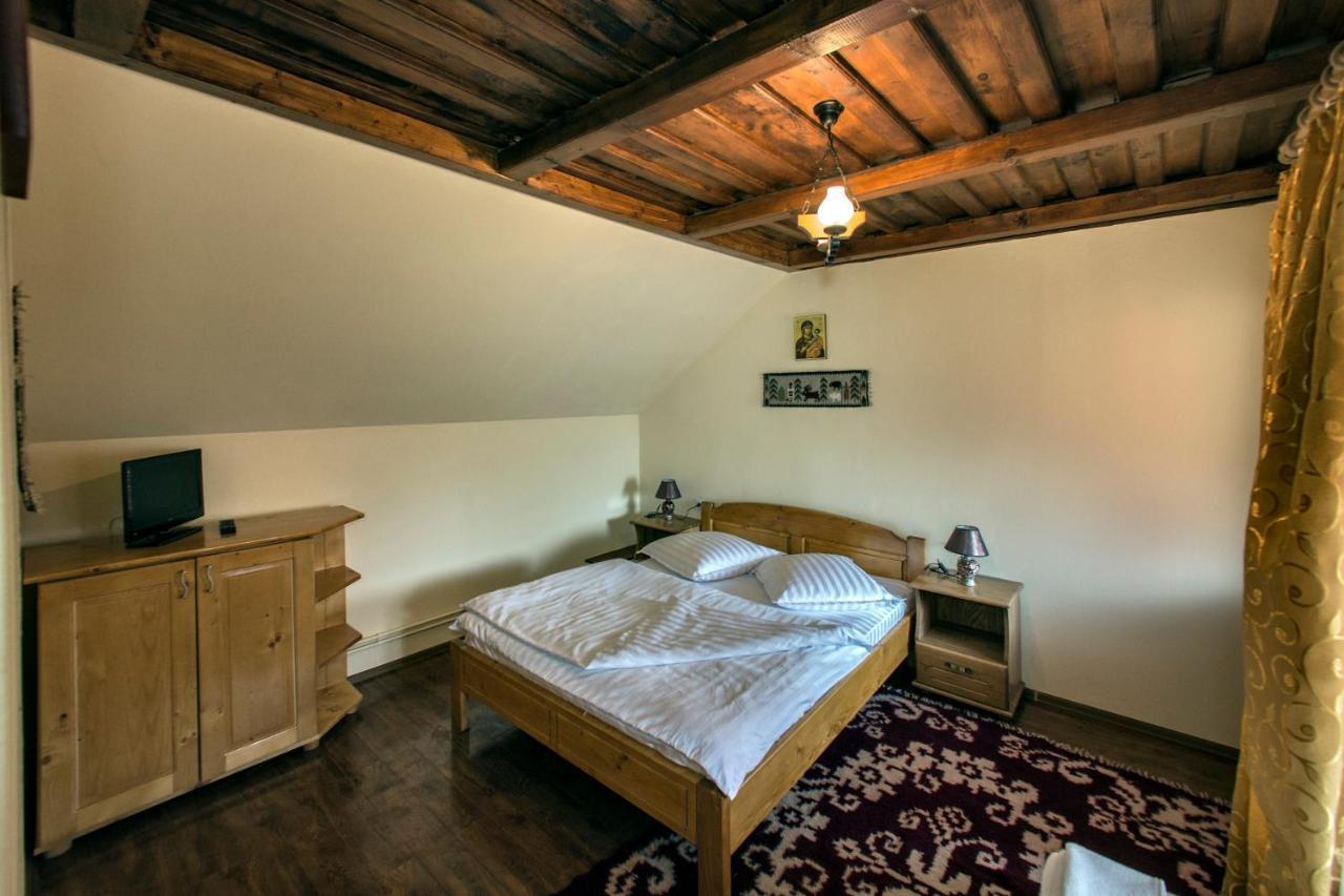 Pensiunea Cretuca Botiza Habitación foto